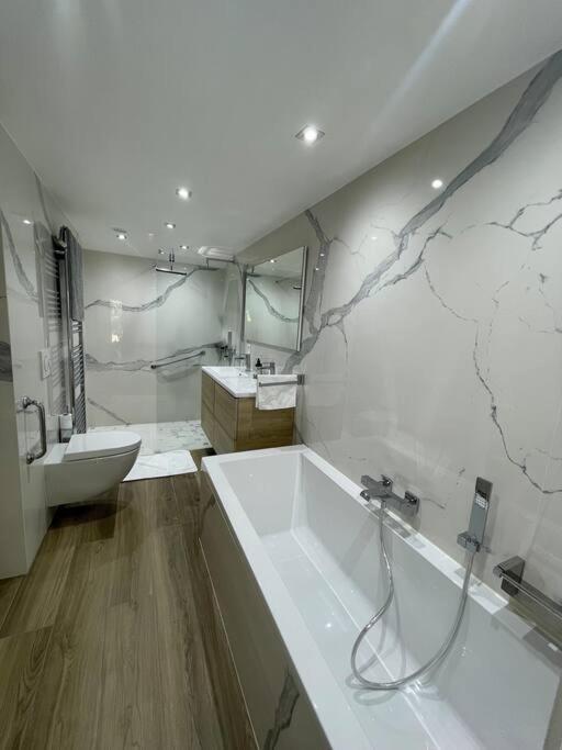Chalet Kelly, Centre Ville / Jacuzzi / Sauna Gérardmer Zewnętrze zdjęcie